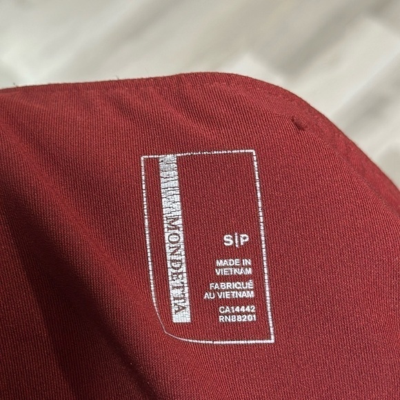 MONDETTA Women’s Red Leggings with pockets Size Small - Picture 4 of 5